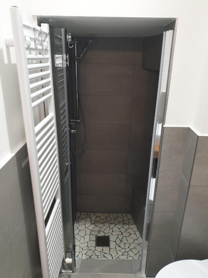 Residenza Azzurra Ξενοδοχείο Κατόλικα Εξωτερικό φωτογραφία