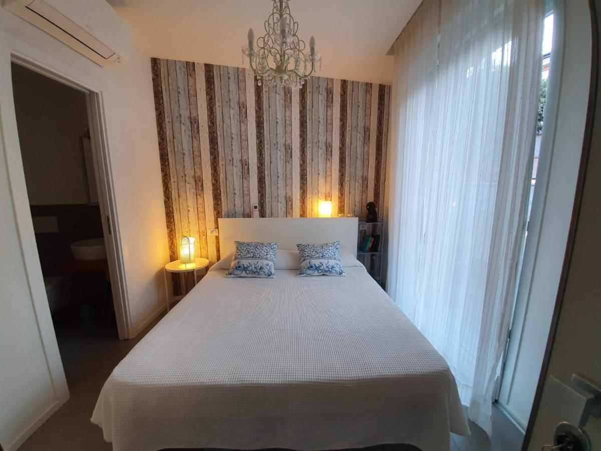 Residenza Azzurra Ξενοδοχείο Κατόλικα Εξωτερικό φωτογραφία