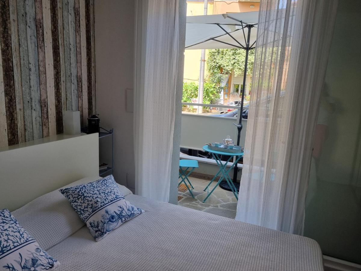 Residenza Azzurra Ξενοδοχείο Κατόλικα Εξωτερικό φωτογραφία