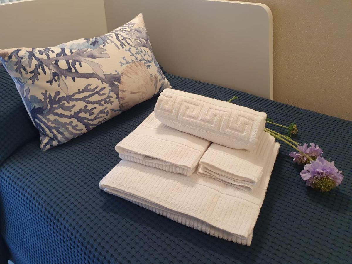 Residenza Azzurra Ξενοδοχείο Κατόλικα Εξωτερικό φωτογραφία